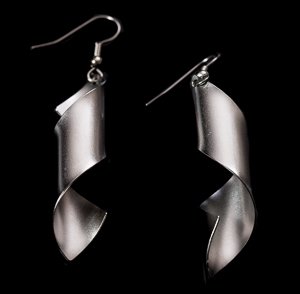 Man Ray earrings : Lampshade (argent)