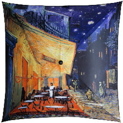Van Gogh umbrella : Terrace of a cafe by night