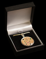 Gustav Klimt pendant : Art Nouveau (gold) (box)