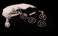 Gustav Klimt dangle earrings : Volutes (Silver) (velvet purse)
