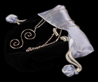Gustav Klimt pendant : Volutes (Silver) (velvet purse)