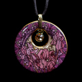 Mucha pendant : Lis, Crystal Circle, (back of the jewel)