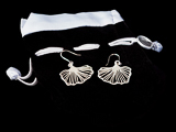 Tiffany earrings : Ginkgo n°1 (silver finish) (detail 1)