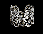 Tiffany bracelet cuff : Ginkgo (silver finish) (detail 2)