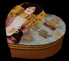 Gustav Klimt set of 2 porcelain mugs in heart box, Judith