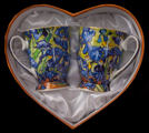 Dúo de tazas Vincent Van Gogh, Lirios (caja corazón)