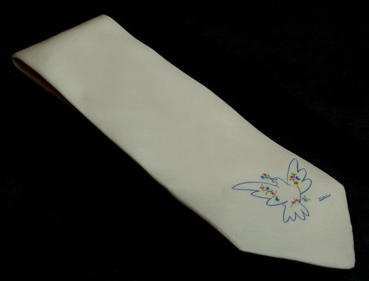Pablo Picasso Silk tie : The Dove (Color)
