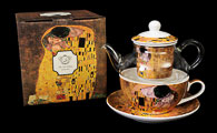 Gustav Klimt Glass and Porcelain Tea for One : The kiss