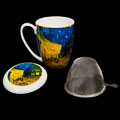 Mug con infusore per tè Vincent Van Gogh, Terrazza del caffè di notte