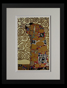 Affiche encadrée Gustav Klimt, L'accomplissement (feuille d'or)