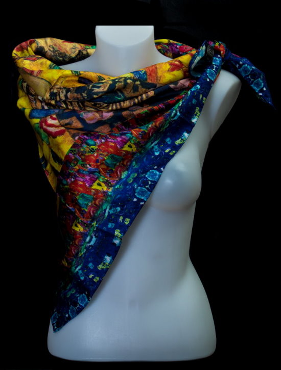 Gustav Klimt Square scarf : Lady with fan