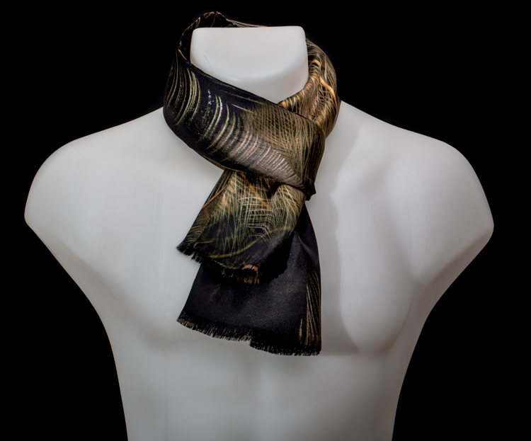 Louis C. Tiffany Scarf for men : Feathers (Brown) (detail 1)