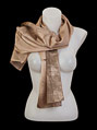Rembrandt scarf : Femme blonde