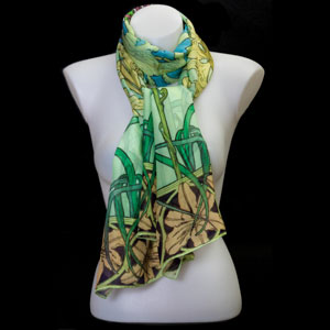 Alphonse Mucha scarf : Lily