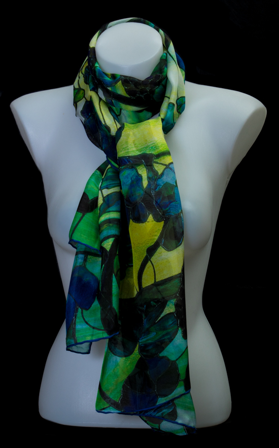 Louis C. Tiffany silk scarf : Grapevine