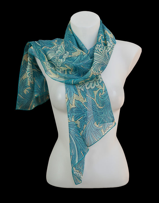 William Morris silk scarf : Acanthus leaves