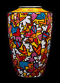 Romero Britto porcelain vase : All we need is love, detail n3