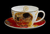 Gustav Klimt teacup and saucer : The kiss (red)