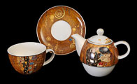 Gustav Klimt porcelain Tea for One : The kiss (Detail 1)