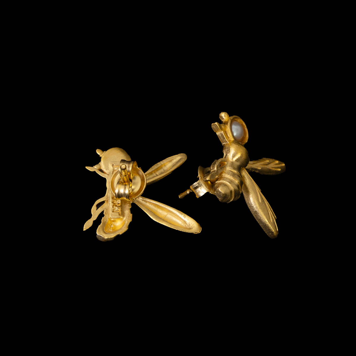 Boucles d'oreilles d’après Salvador Dali : 'Abeille' (détail n°4)