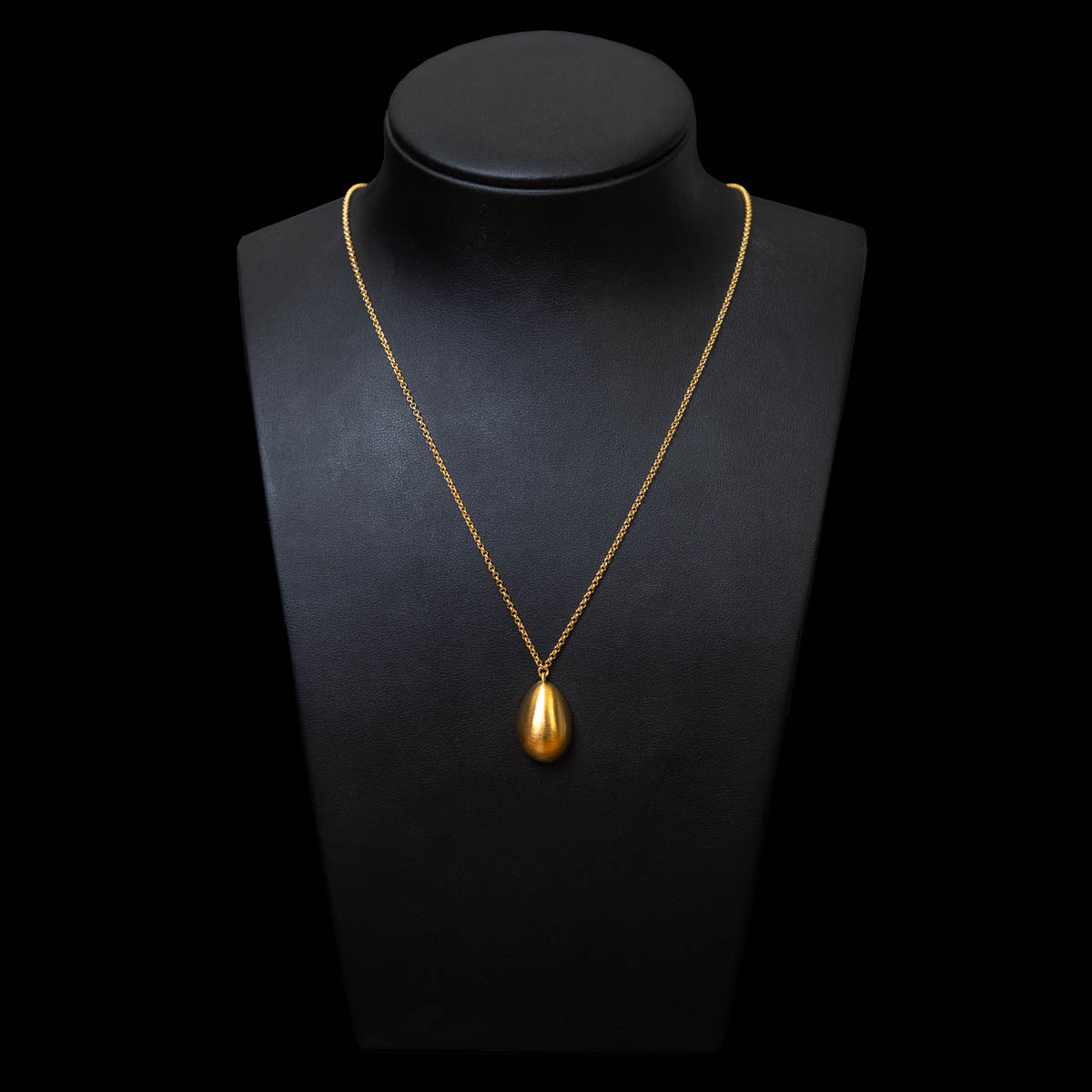 Pendentif d’après Salvador Dali : 'Oeuf' (détail n°4)