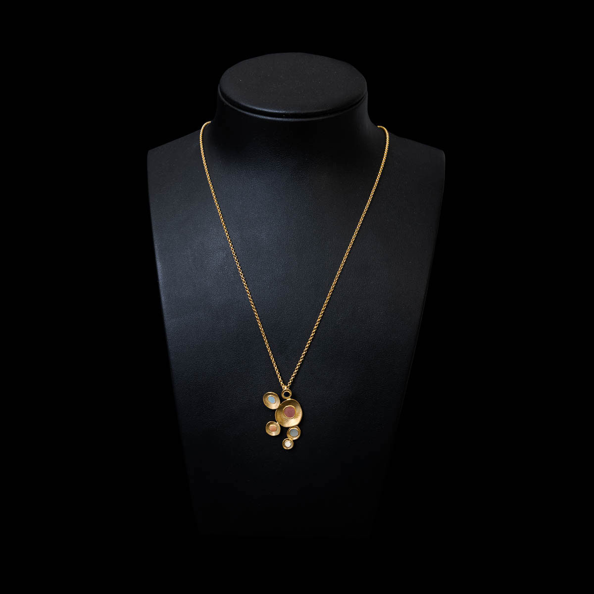 Pendentif d’après Gustav Klimt : Art Nouveau multicolore (6 éléments) (détail n°1)