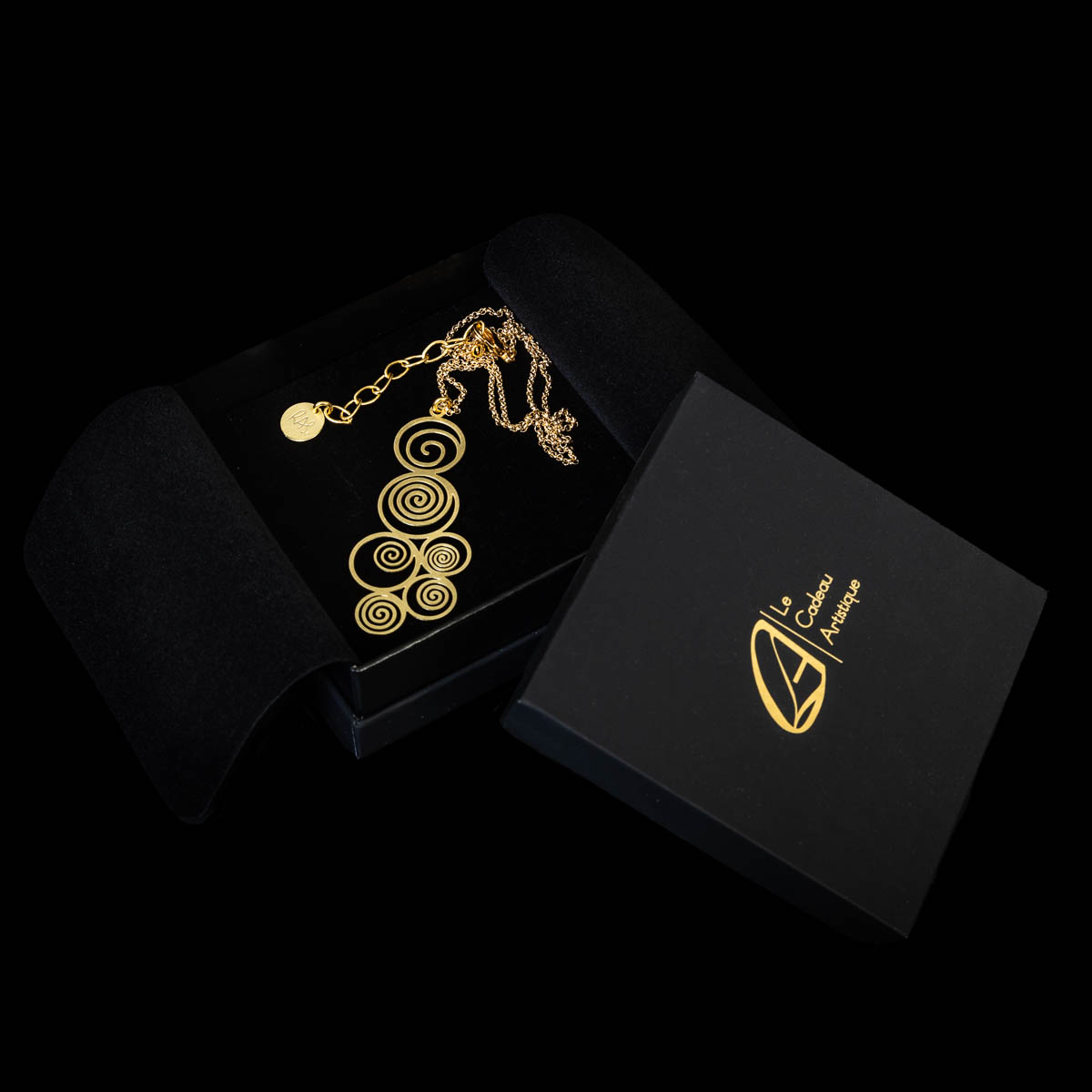 Colgante inspirado en Gustav Klimt - Espirales Art Nouveau (caja roya)