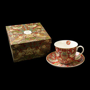 Coffret tasse à thé et sous-tasse William Morris : Strawberry Thief Red