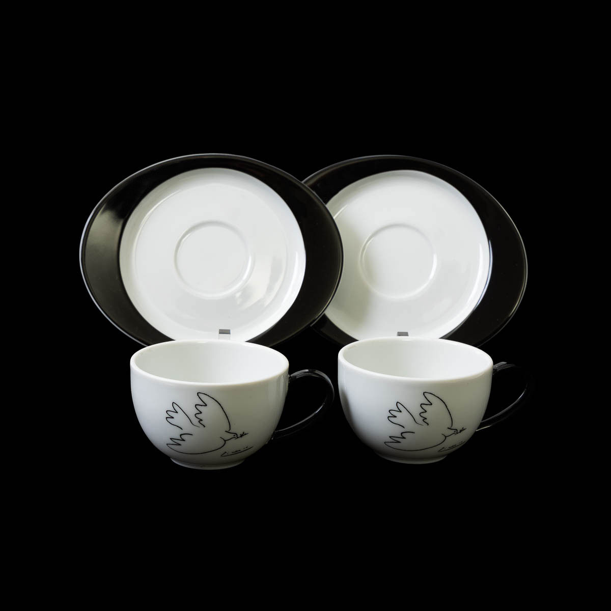 Set de 2 Tasses à café et sous-tasse Picasso : La colombe de la Paix (détail 1)