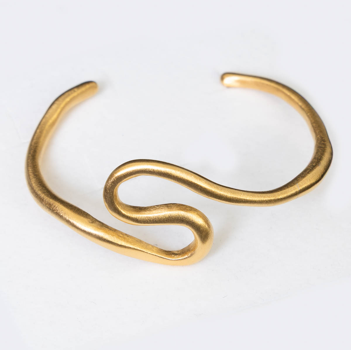 Bracelet d’après Salvador Dali : 'Cygnes' - Doré