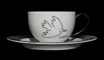 Pablo Picasso coffee cup and saucer, The dove (detail 1)